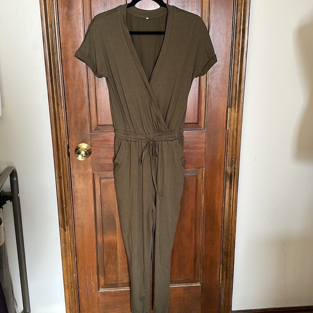 Olive Green Solid Color Short Sleeve Elastic Waist Jumpsuit Size S